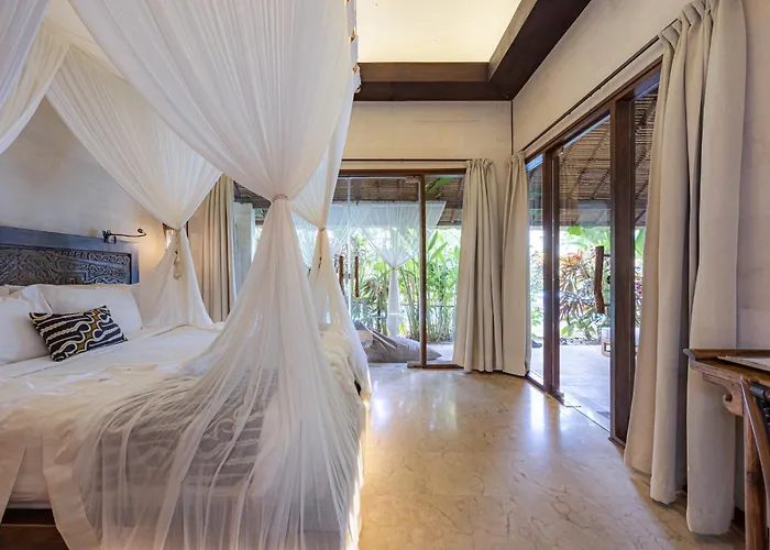 Karmagali Adults Only & Private Pool Family 4* سانور